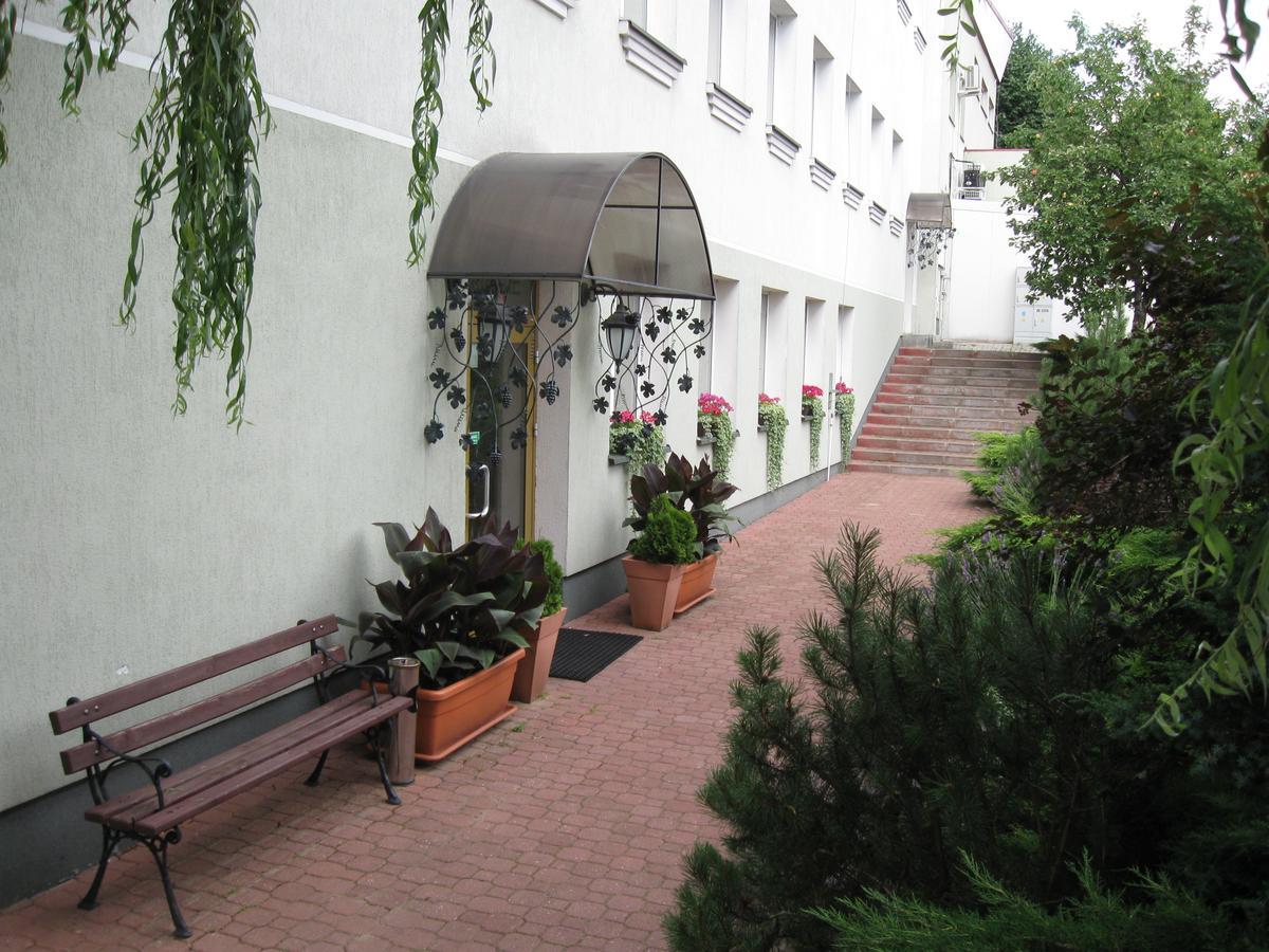 Zajazd Michalowo Exterior photo